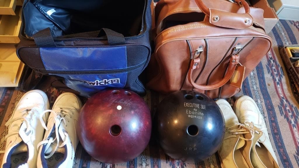 Bowling Balls, Bags & Shoes