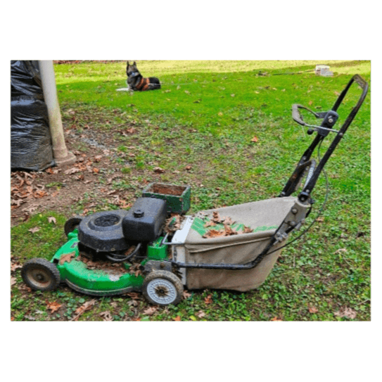 Vintage Lawn-Boy Push Mower - Classic Green Design
