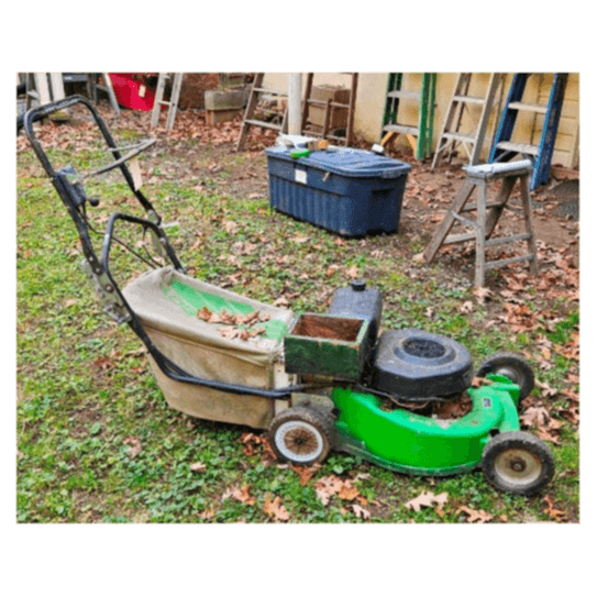 Vintage Lawn-Boy Push Mower - Classic Green Design