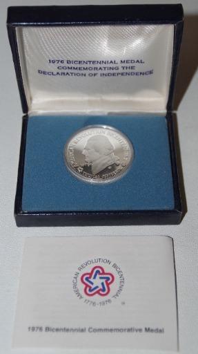 1976 Bicentennial Commemorative Medal - A Tribute