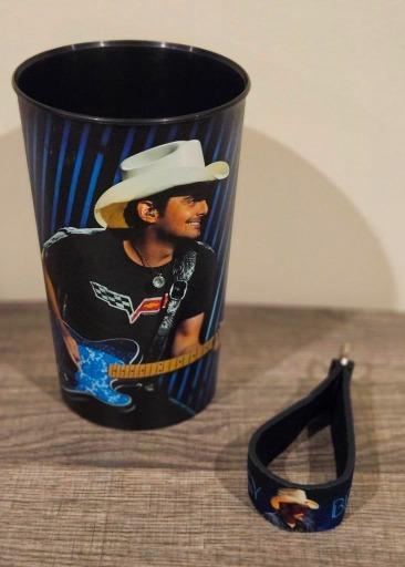 Brad Paisley Collectible Merchandise Set - Unique Fan Items