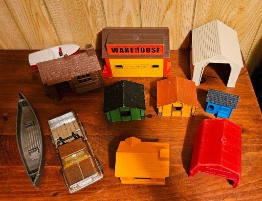 Vintage Toy Set: Colorful Miniature Buildings and Accessories