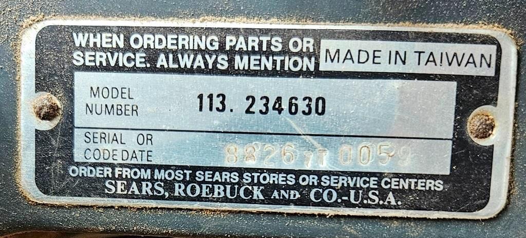 Sears Craftsman 10" Compound Miter Saw - Precision Cutting Tool for Woodworking