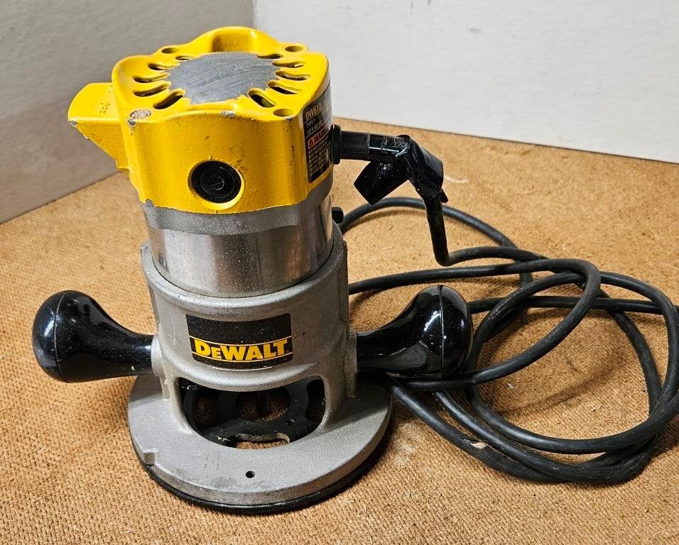 Dewalt DW610 Router - Precision Woodworking Tool